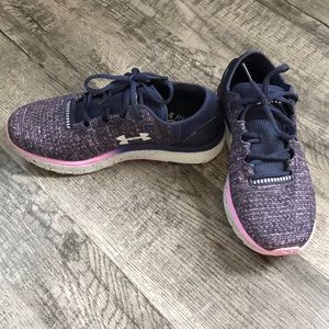 UnderArmour tennis shoes